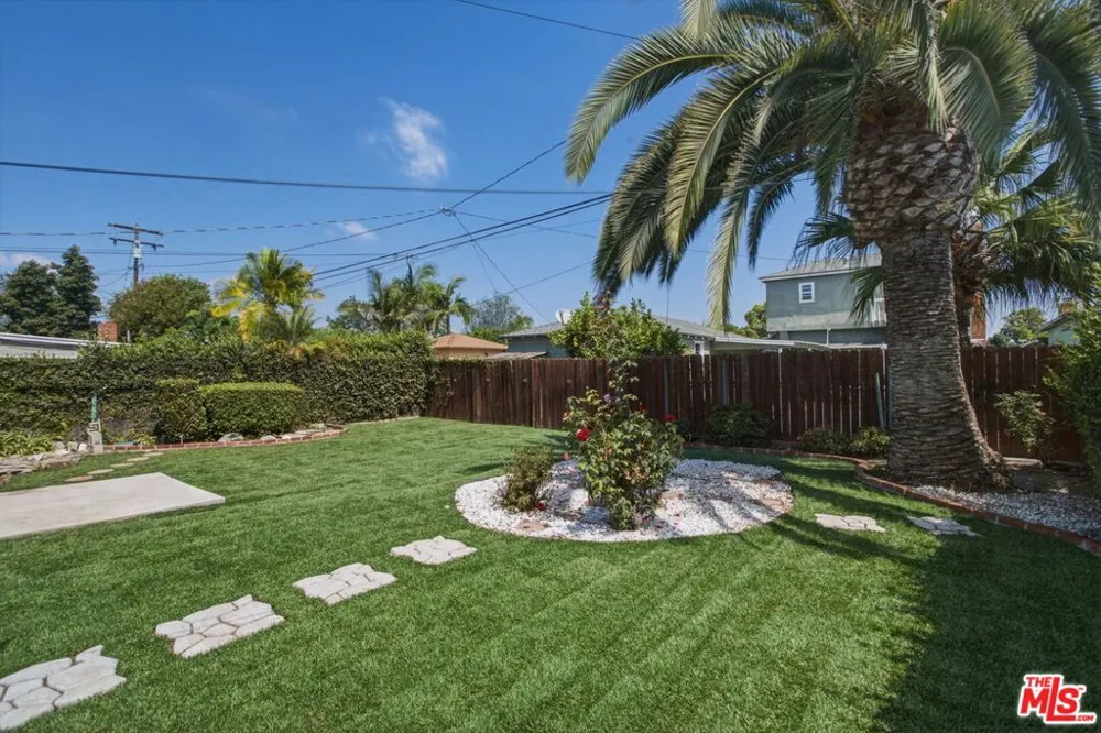 801 W Columbia Street Long Beach, CA 90806