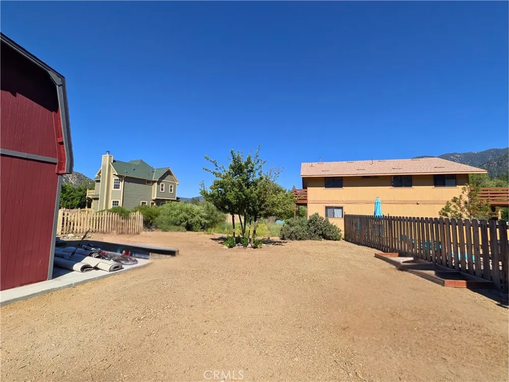 16505 Oakwood Way Pine Mountain Club, CA 93222