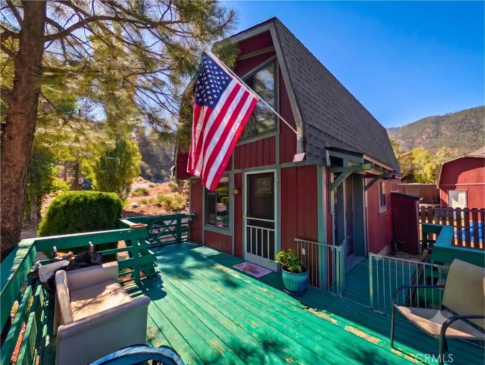 16505 Oakwood Way Pine Mountain Club, CA 93222