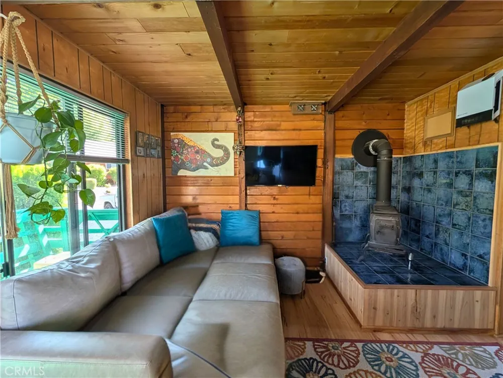16505 Oakwood Way Pine Mountain Club, CA 93222
