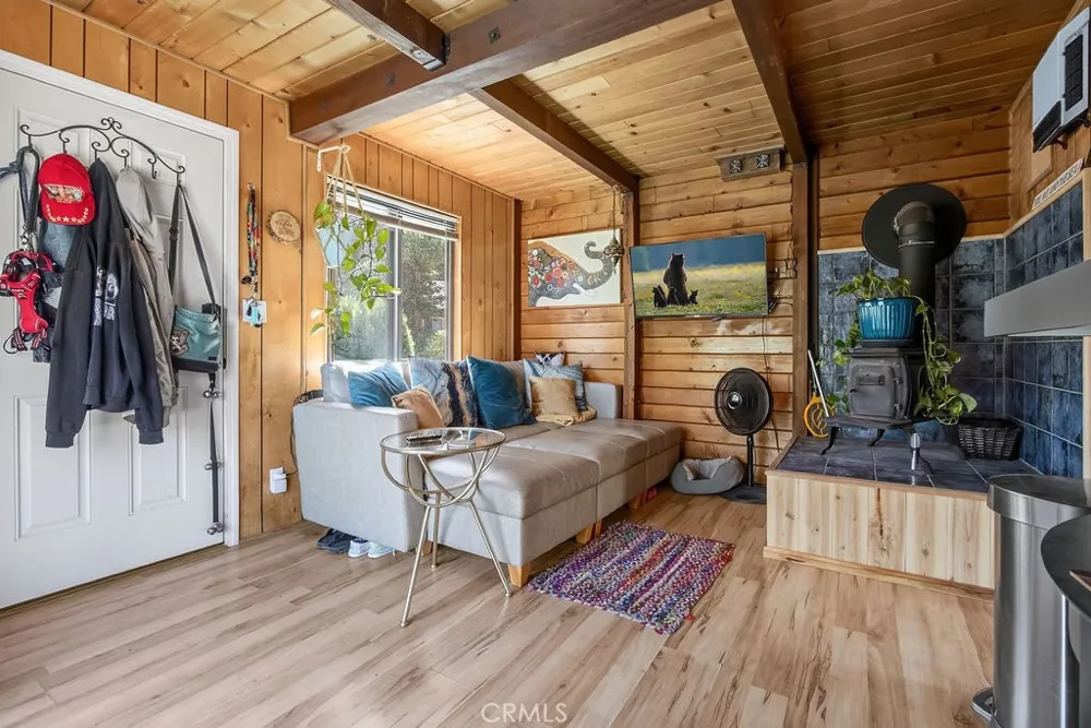 16505 Oakwood Way Pine Mountain Club, CA 93222