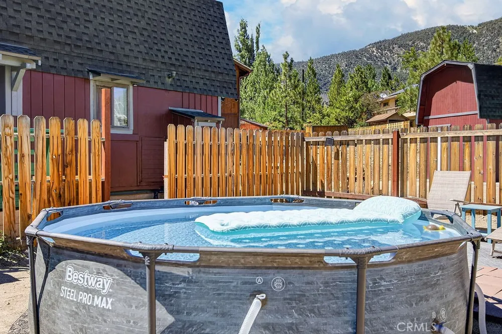 16505 Oakwood Way Pine Mountain Club, CA 93222