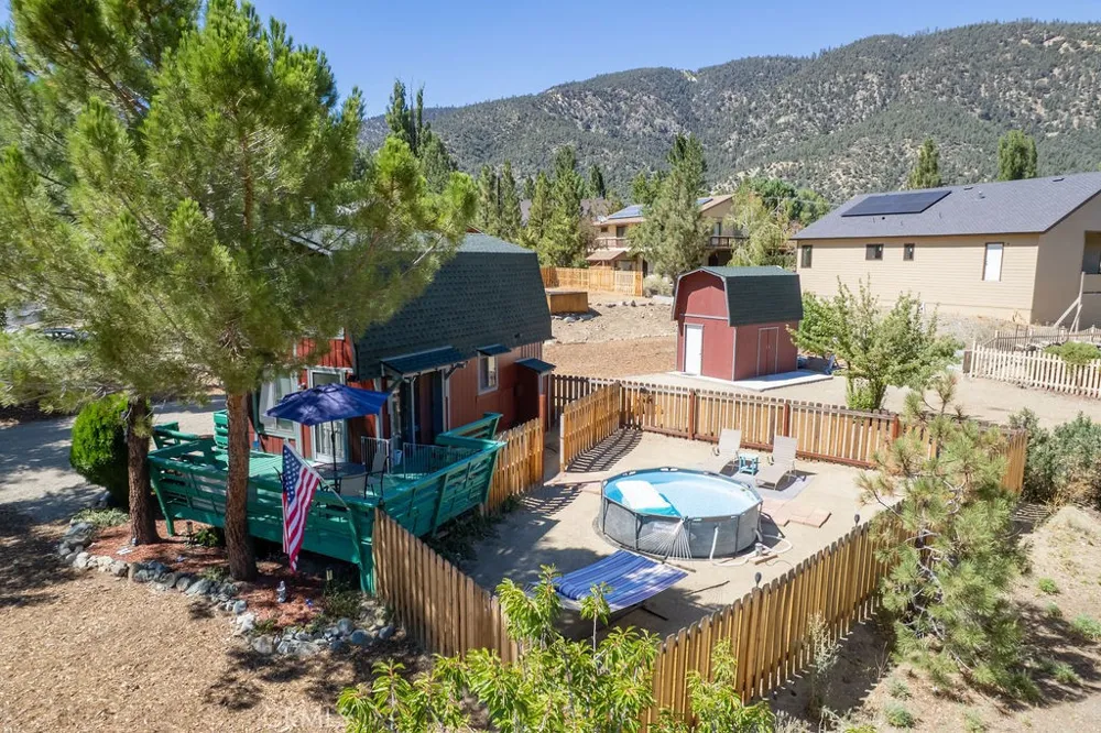 16505 Oakwood Way Pine Mountain Club, CA 93222