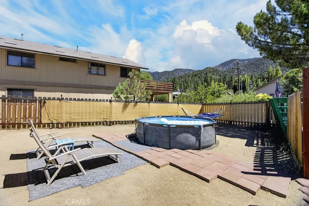 16505 Oakwood Way Pine Mountain Club, CA 93222