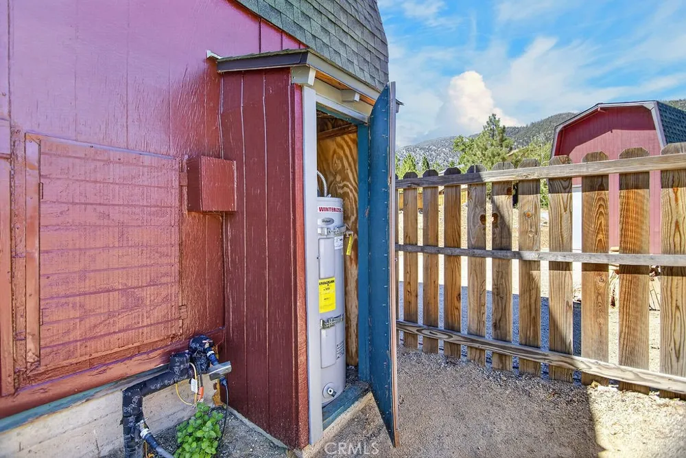 16505 Oakwood Way Pine Mountain Club, CA 93222