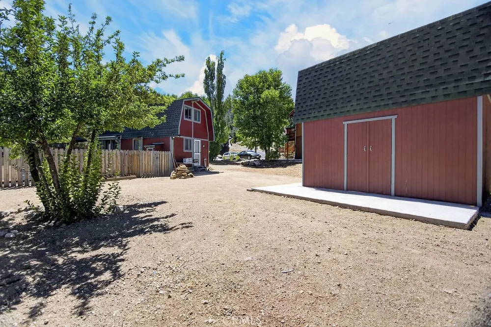 16505 Oakwood Way Pine Mountain Club, CA 93222
