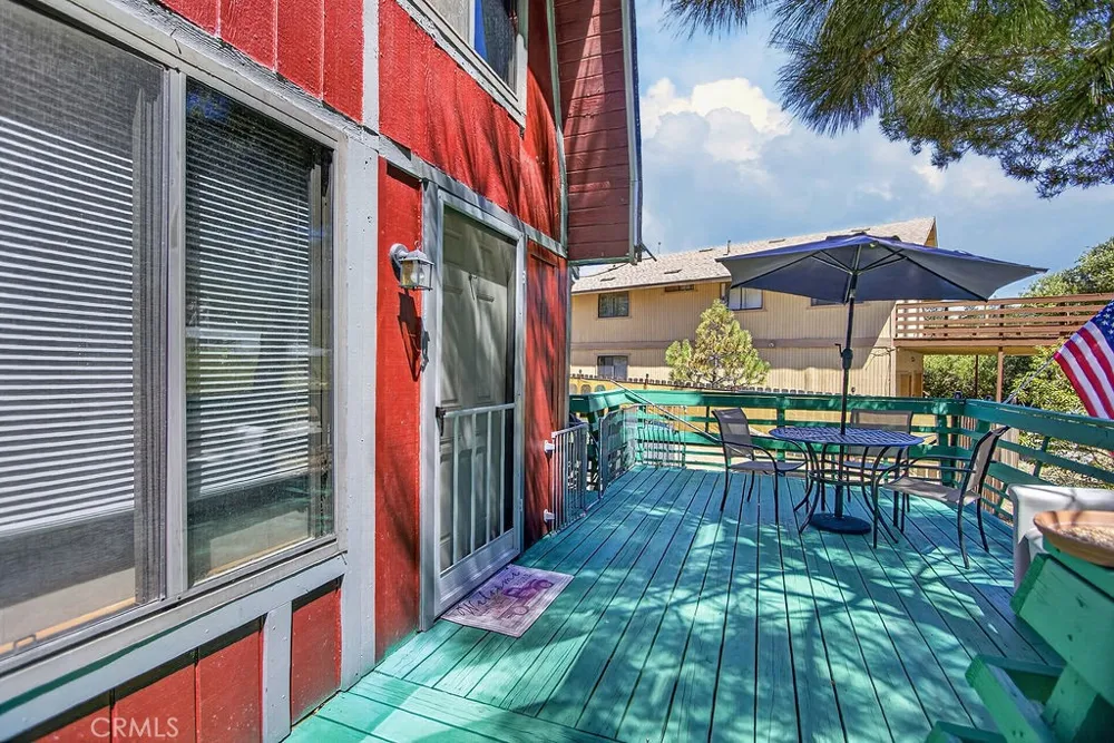 16505 Oakwood Way Pine Mountain Club, CA 93222