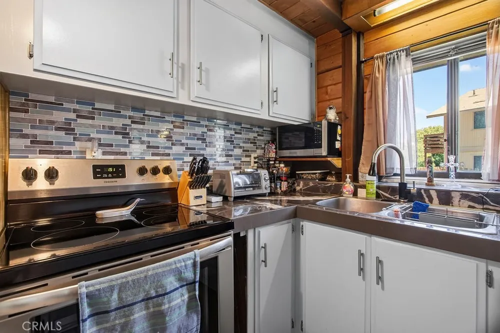 16505 Oakwood Way Pine Mountain Club, CA 93222