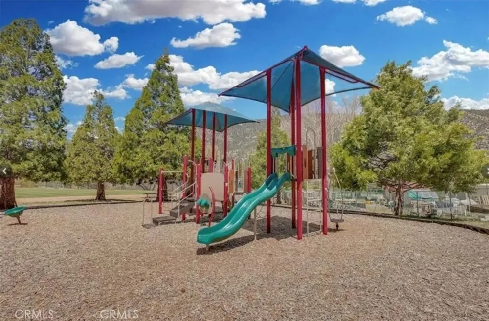 16505 Oakwood Way Pine Mountain Club, CA 93222