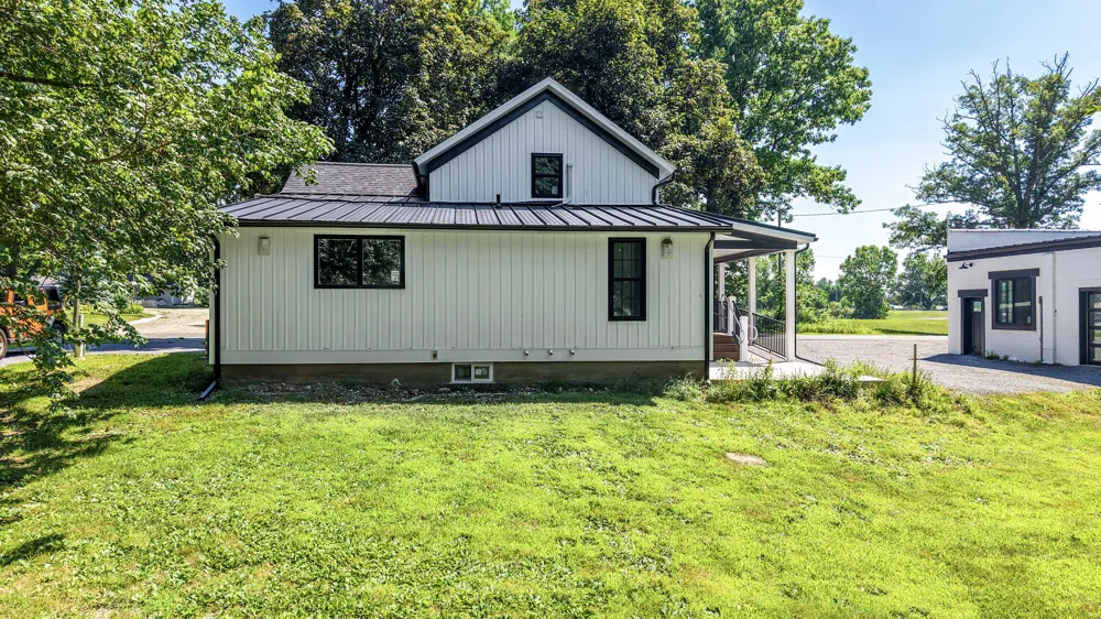 786 W Colon Road Bronson, MI 49028
