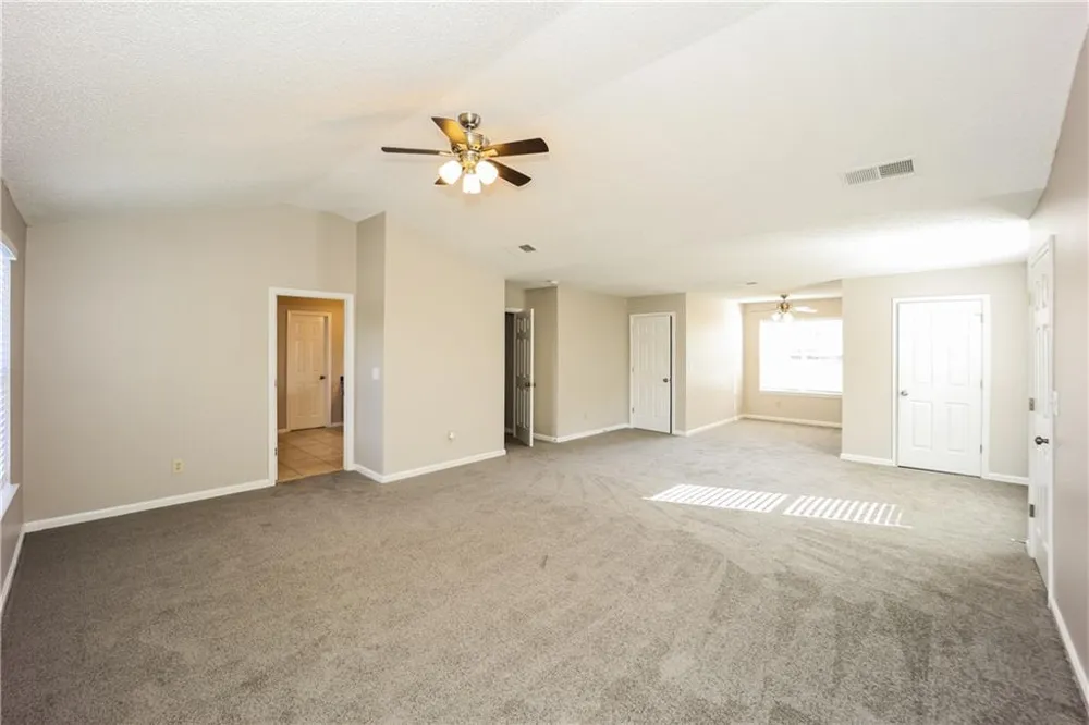 5176 Round Table Drive Ellenwood, GA 30294