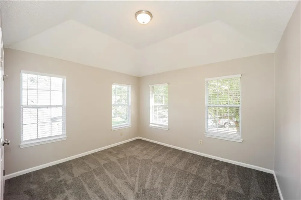 5176 Round Table Drive Ellenwood, GA 30294