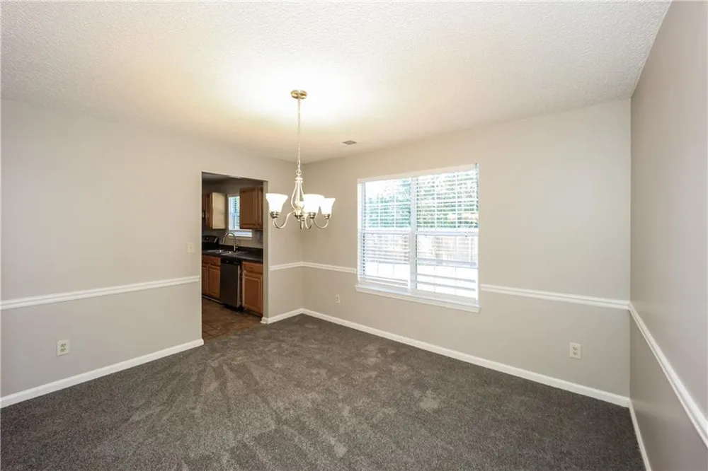 5176 Round Table Drive Ellenwood, GA 30294