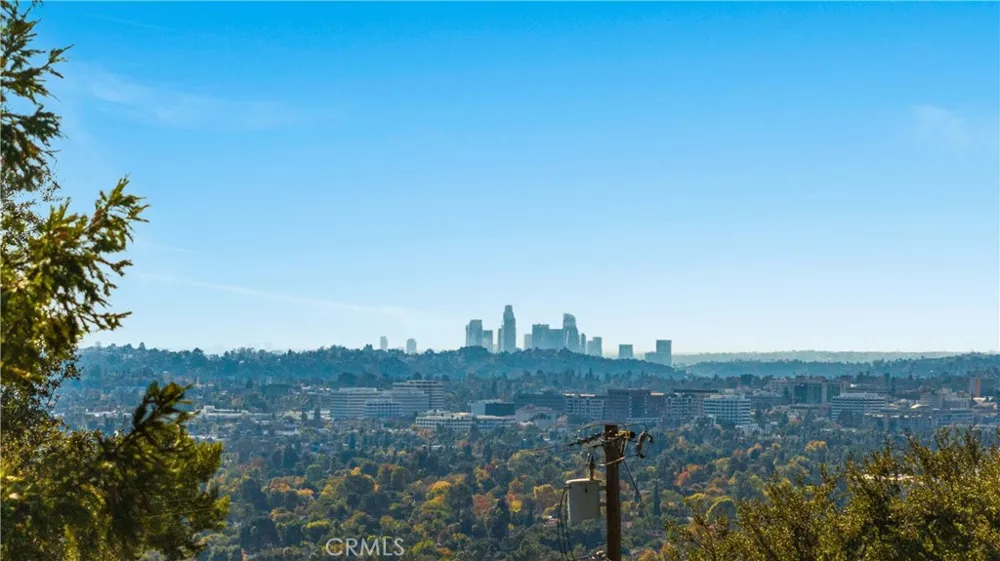 1701 Country Lane Pasadena, CA 91107