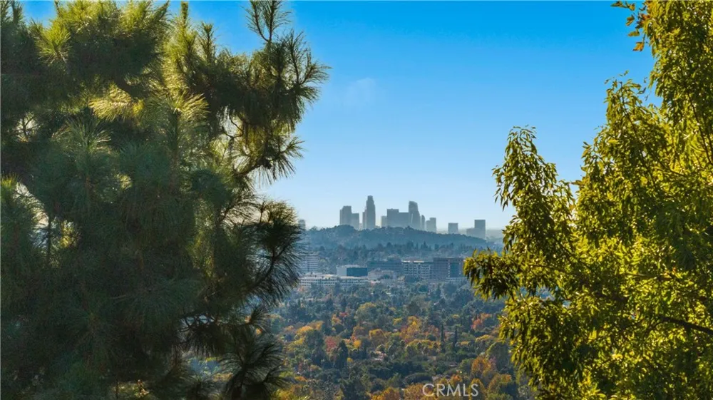 1701 Country Lane Pasadena, CA 91107