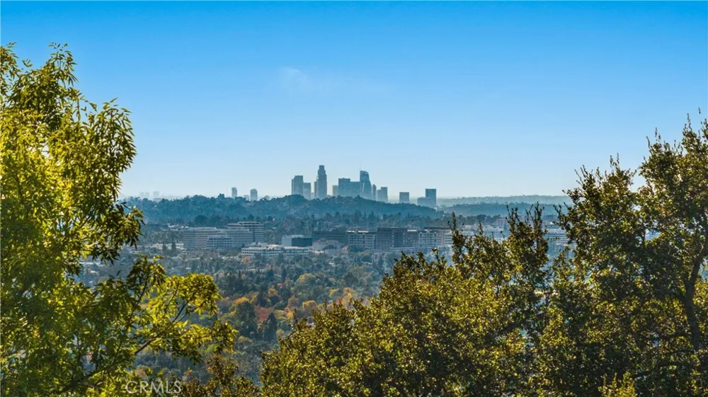 1701 Country Lane Pasadena, CA 91107