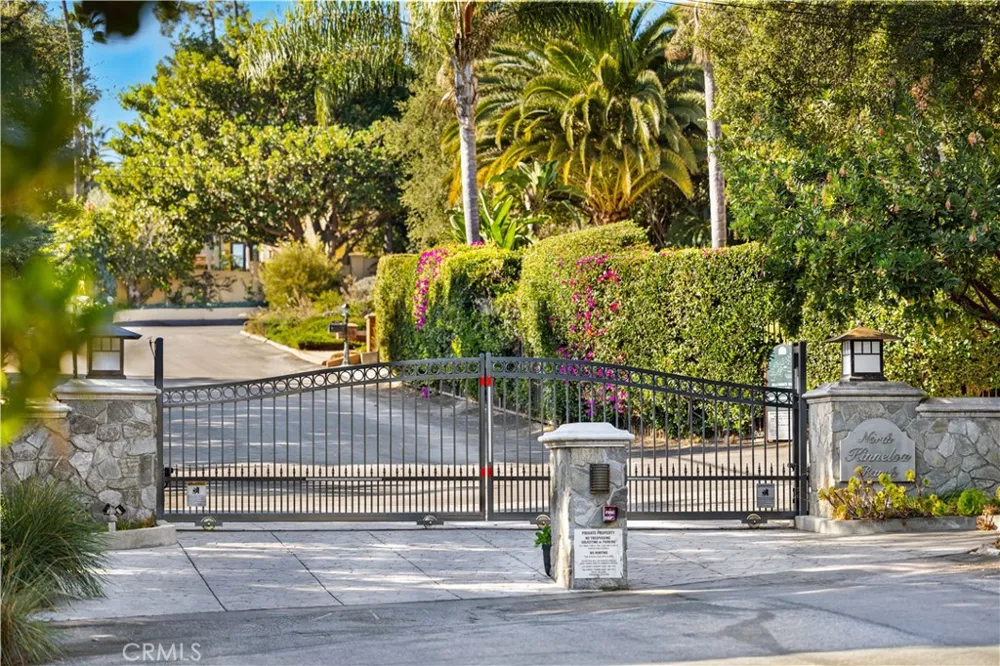 1701 Country Lane Pasadena, CA 91107