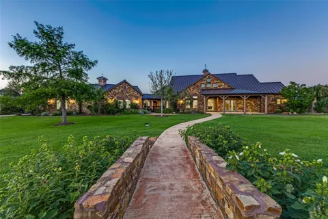 1023 Gene Perry Court
