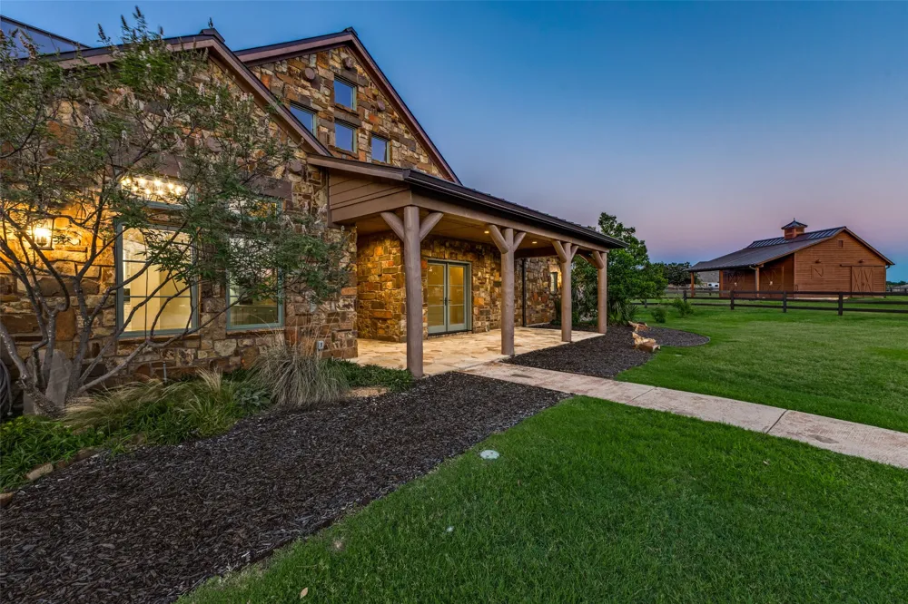 1023 Gene Perry Court Bartonville, TX 76226