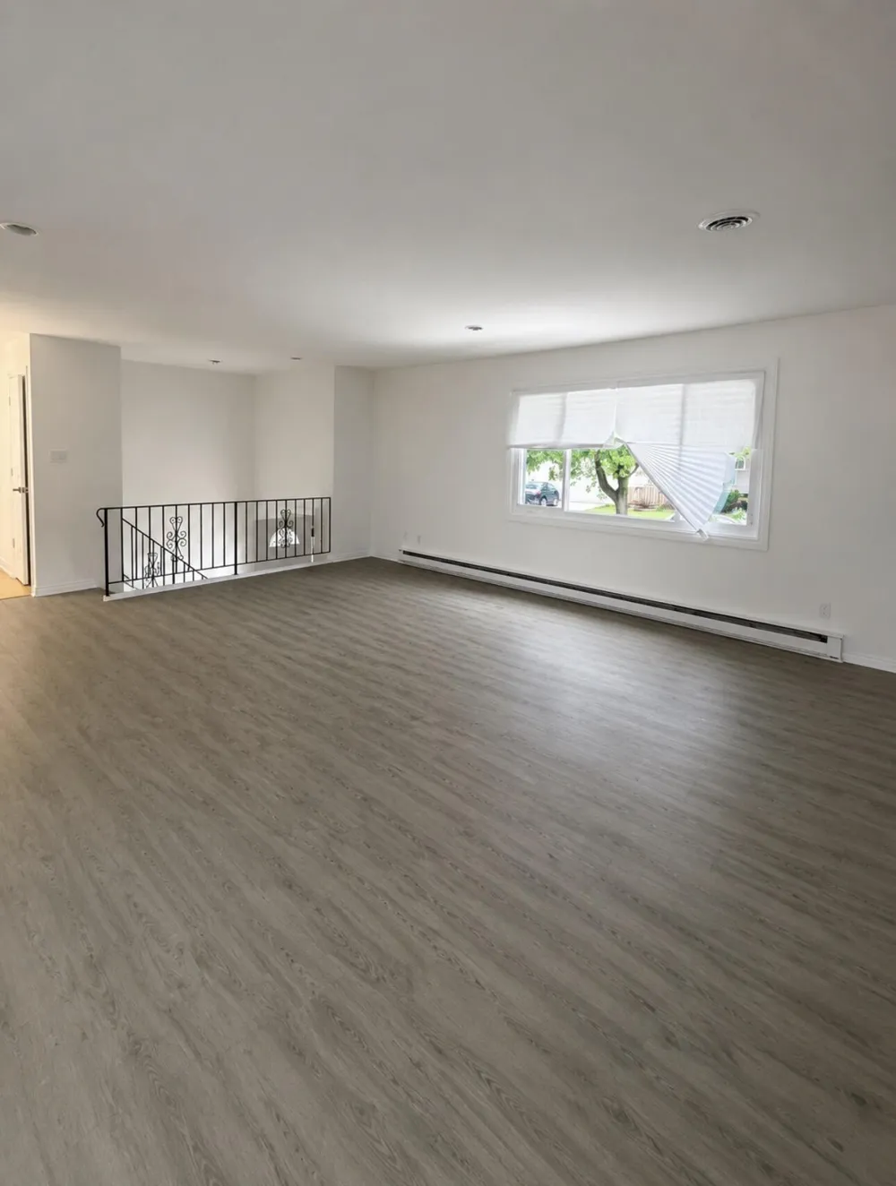 9205 Prairie Avenue Highland, IN 46322
