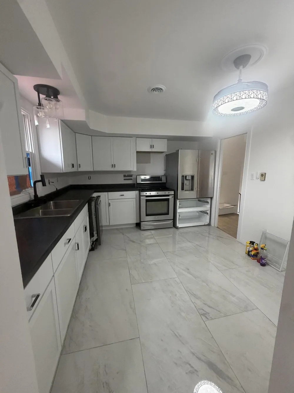 9205 Prairie Avenue Highland, IN 46322