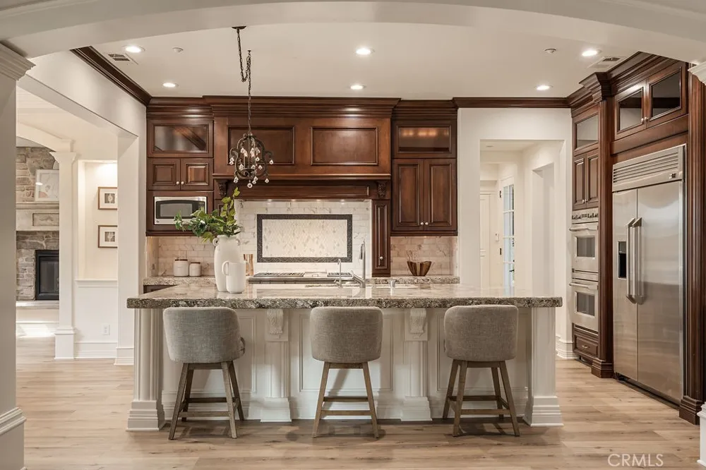 4215 Hidden Oaks Yorba Linda, CA 92886