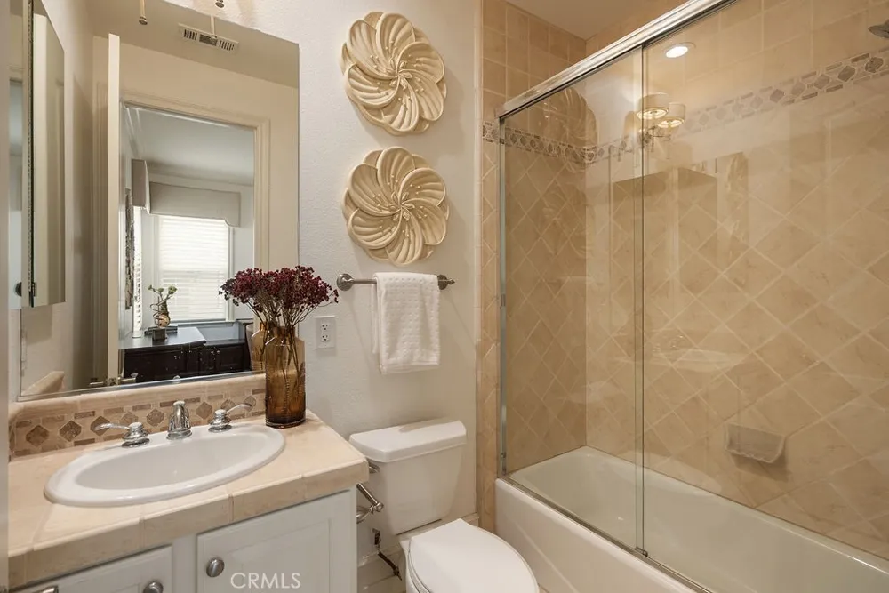 4215 Hidden Oaks Yorba Linda, CA 92886