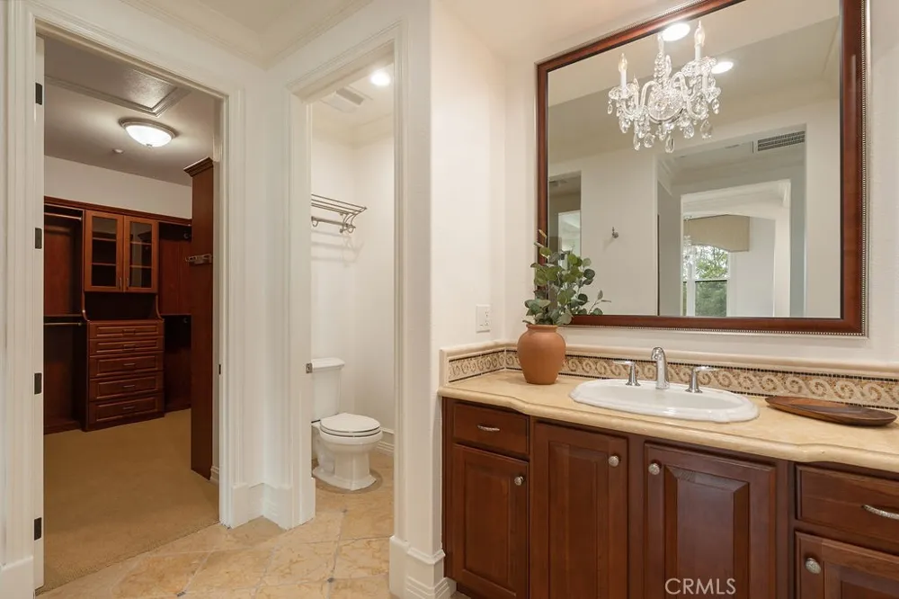 4215 Hidden Oaks Yorba Linda, CA 92886