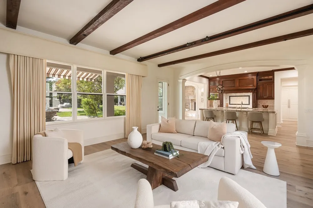 4215 Hidden Oaks Yorba Linda, CA 92886