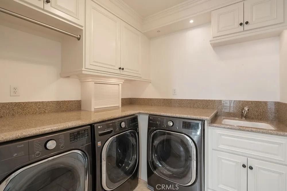 4215 Hidden Oaks Yorba Linda, CA 92886