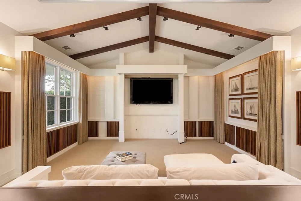4215 Hidden Oaks Yorba Linda, CA 92886