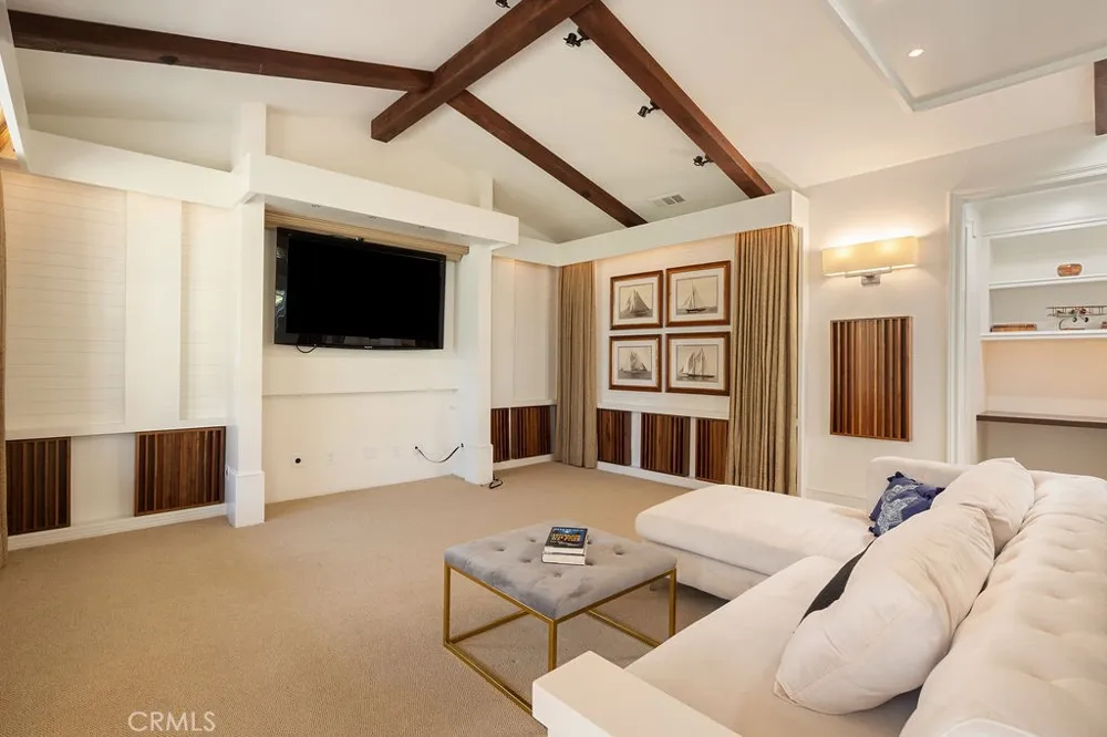 4215 Hidden Oaks Yorba Linda, CA 92886