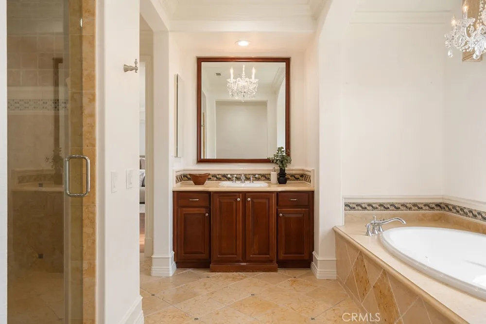 4215 Hidden Oaks Yorba Linda, CA 92886