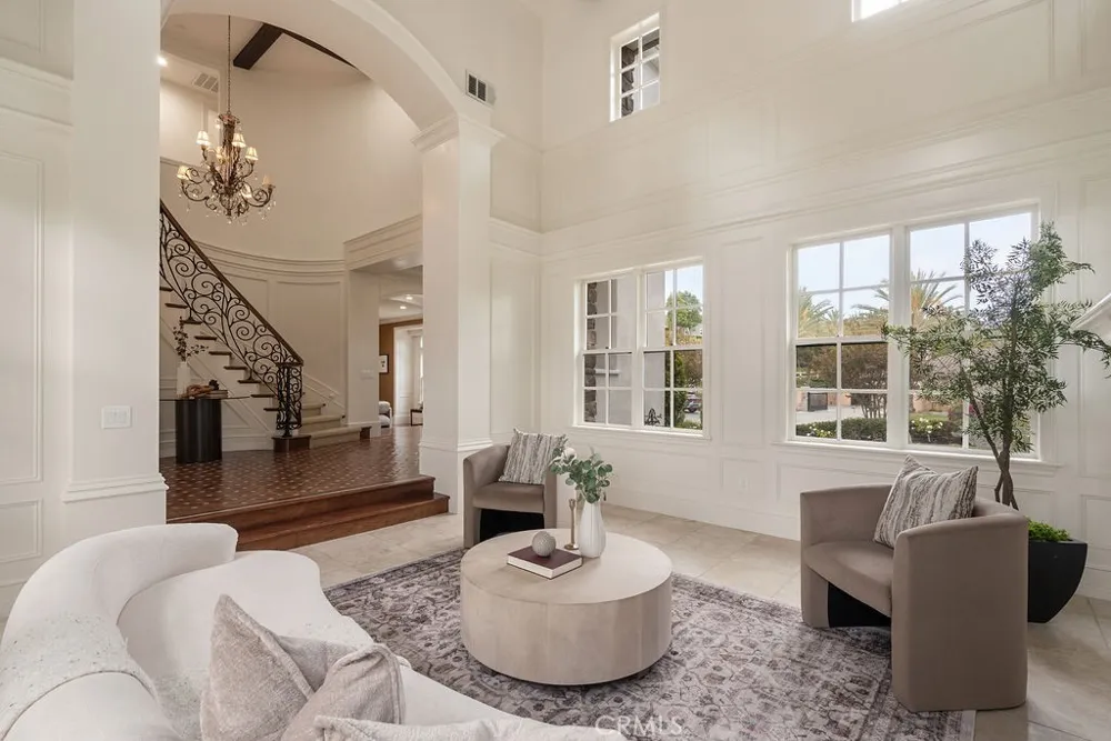 4215 Hidden Oaks Yorba Linda, CA 92886
