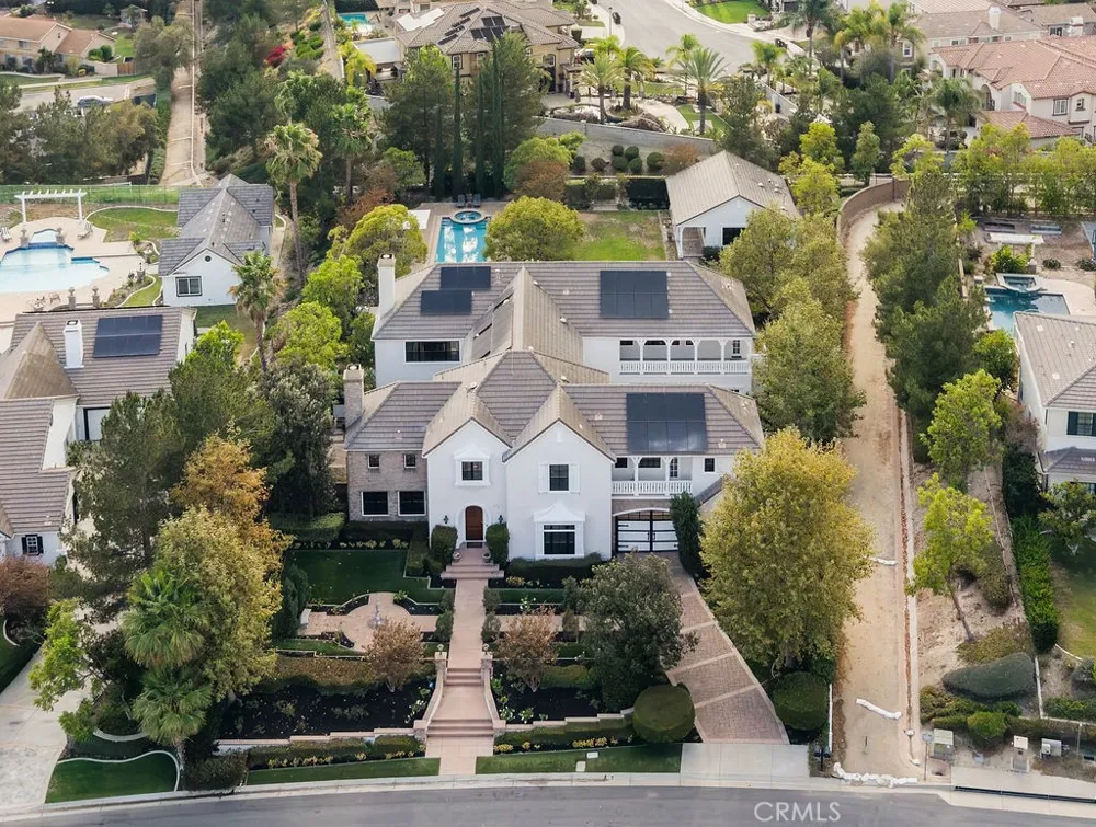4215 Hidden Oaks Yorba Linda, CA 92886