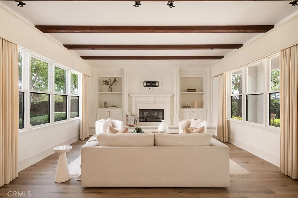 4215 Hidden Oaks Yorba Linda, CA 92886