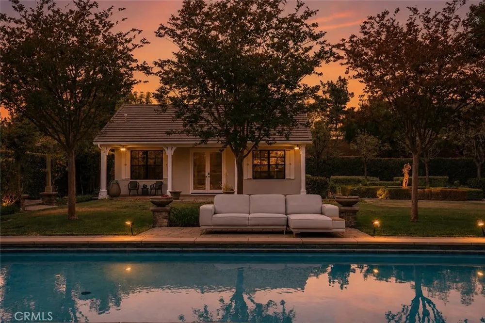 4215 Hidden Oaks Yorba Linda, CA 92886
