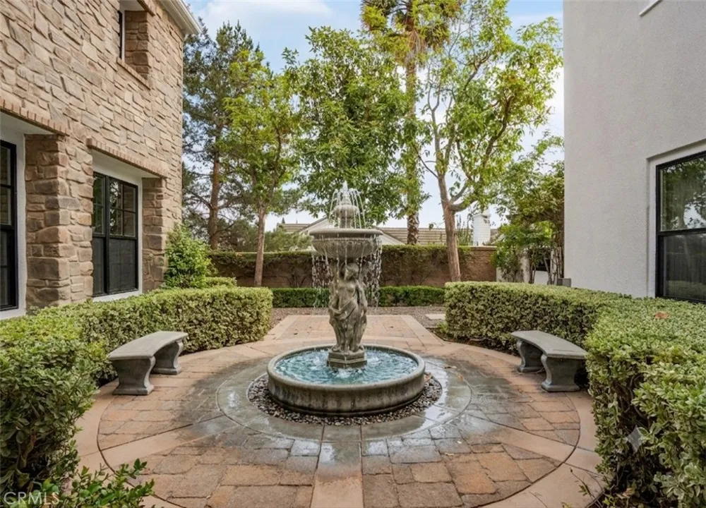 4215 Hidden Oaks Yorba Linda, CA 92886