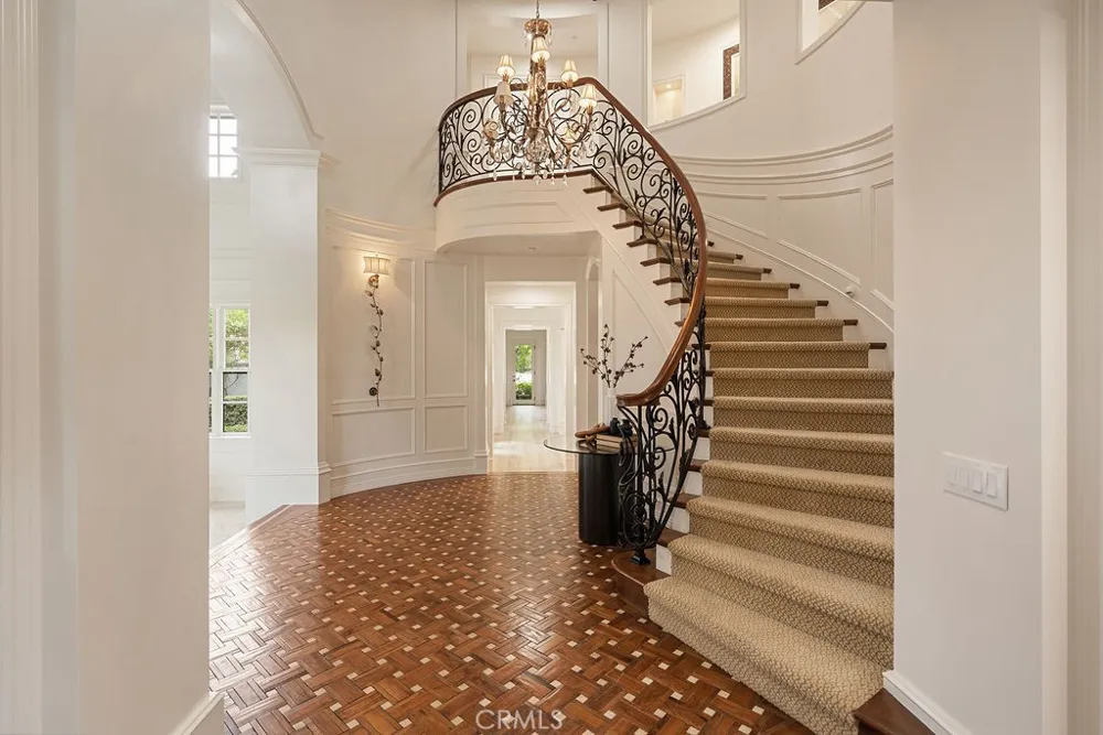 4215 Hidden Oaks Yorba Linda, CA 92886