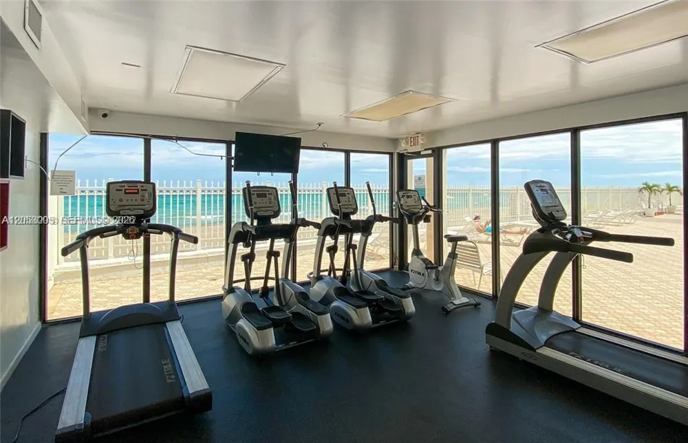 3505 S Ocean Dr #1011 Hollywood, FL 33019