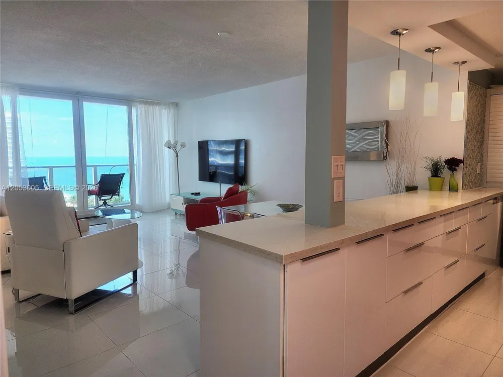 3505 S Ocean Dr #1011 Hollywood, FL 33019