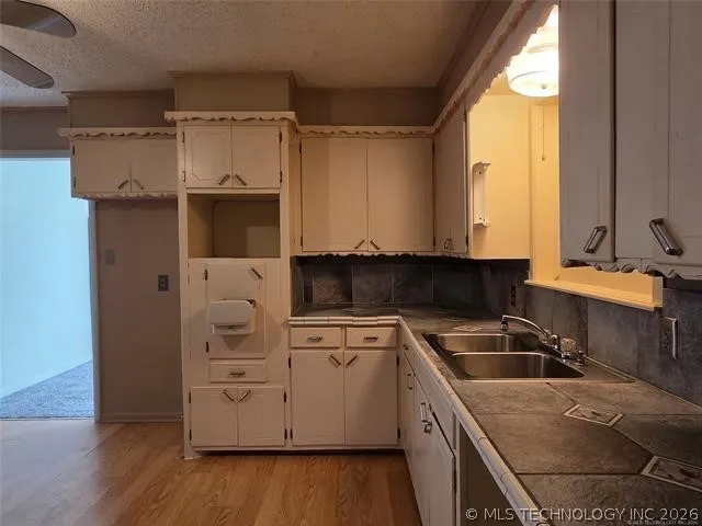 1102 Park Shawnee, OK 74801