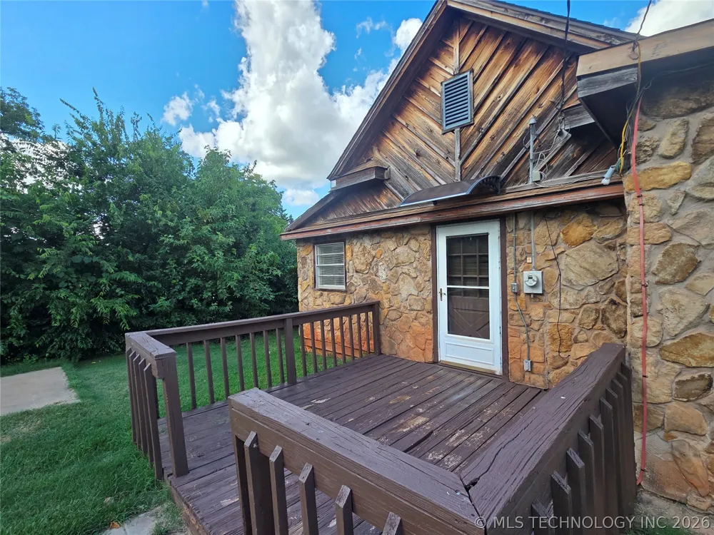 1102 Park Shawnee, OK 74801
