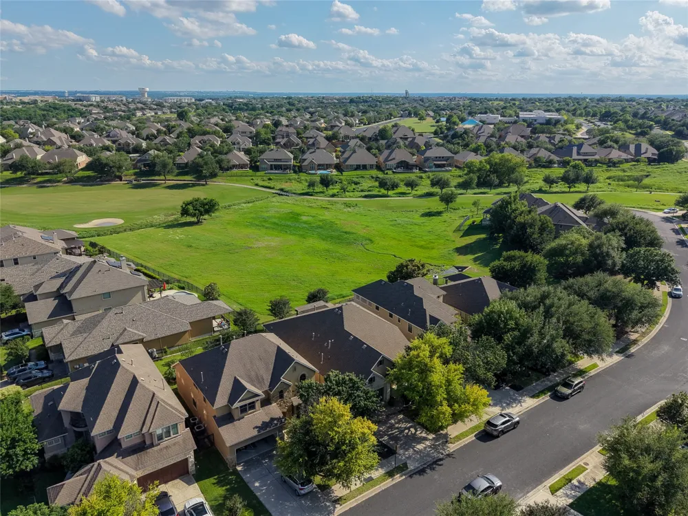 1915 Kempwood Loop Round Rock, TX 78665