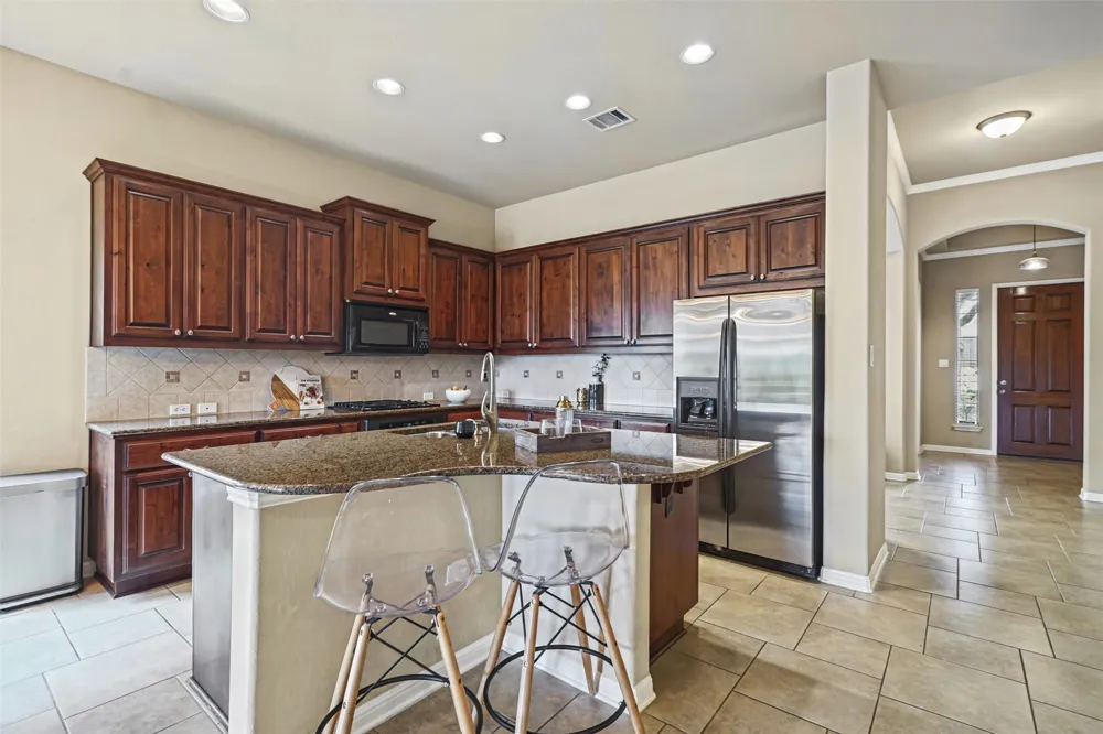 1915 Kempwood Loop Round Rock, TX 78665