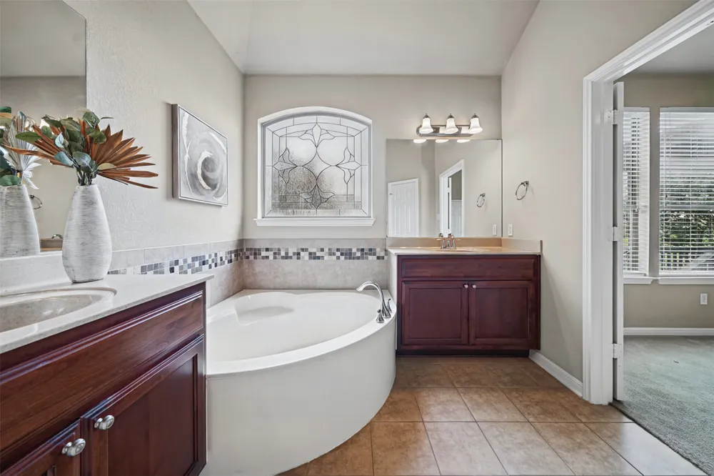 1915 Kempwood Loop Round Rock, TX 78665