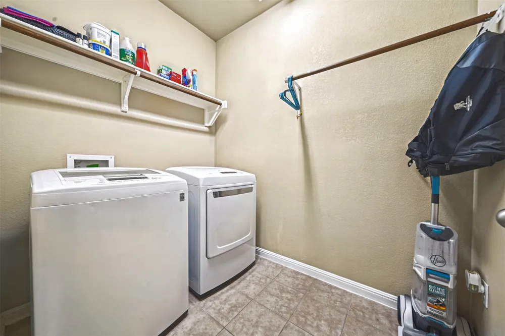 1915 Kempwood Loop Round Rock, TX 78665