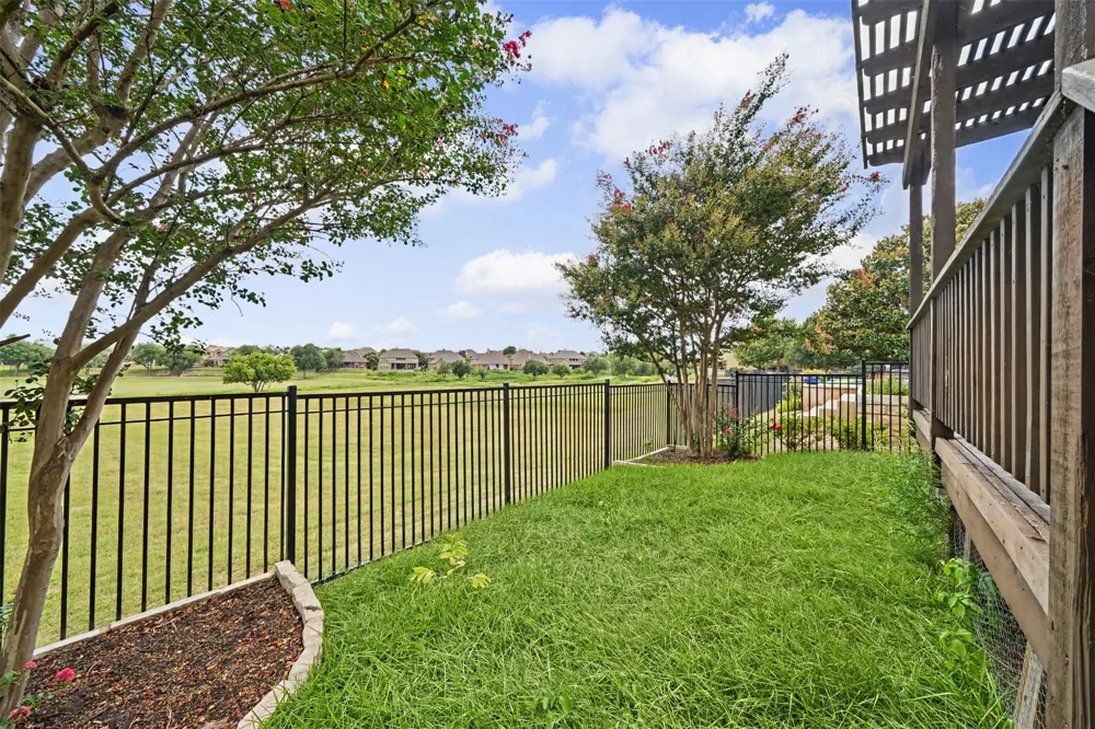 1915 Kempwood Loop Round Rock, TX 78665