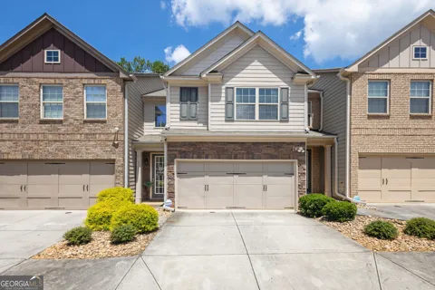 3347 Desoto RD