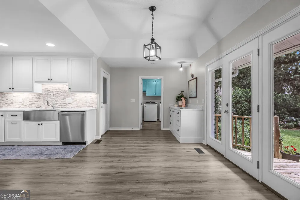 1154 River DR SW Darien, GA 31305